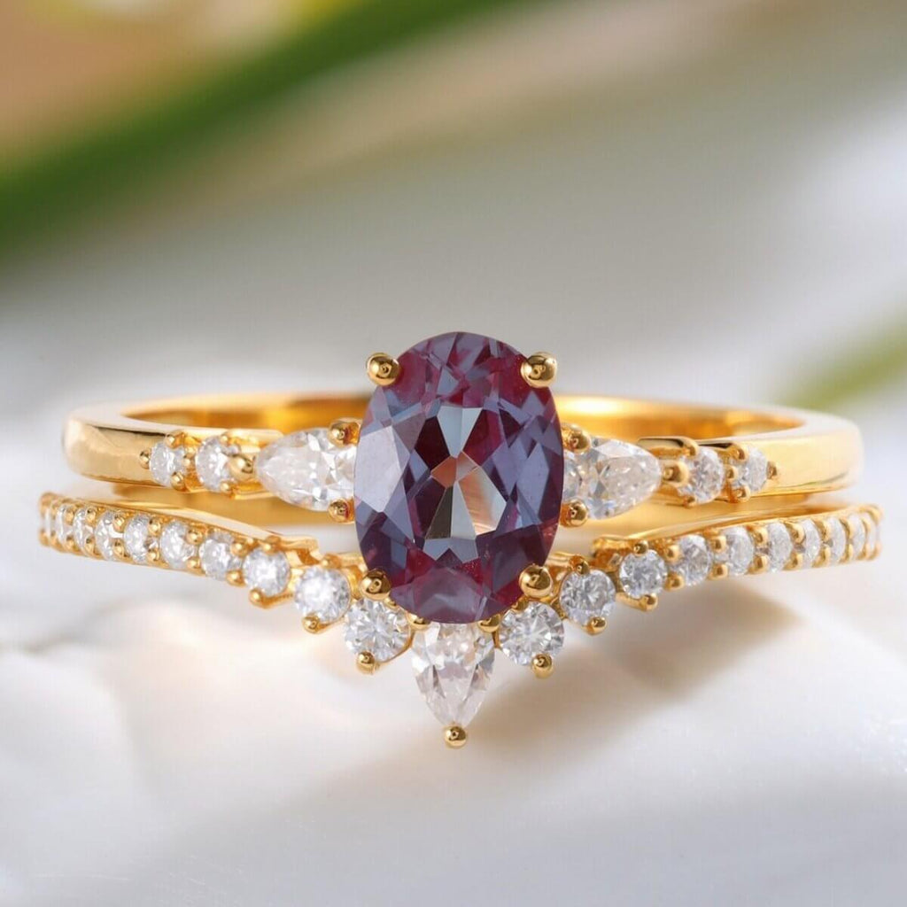 Color Change Vintage Alexandrite Wedding Ring Set with Moissanite - Yellow Gold Alexandrite Band