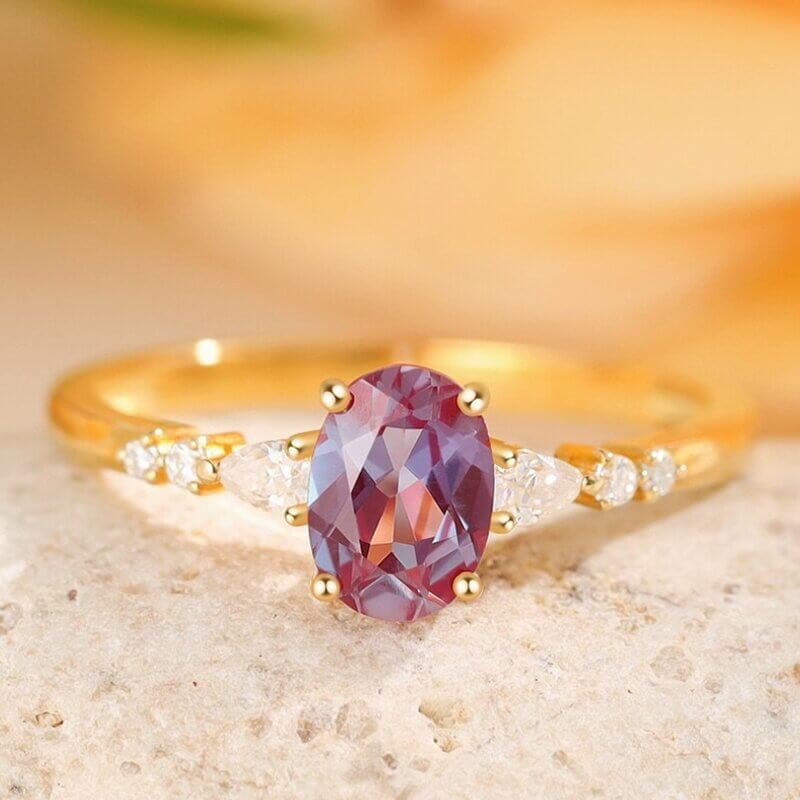 Natural Oval Alexandrite Ring with Moissanite