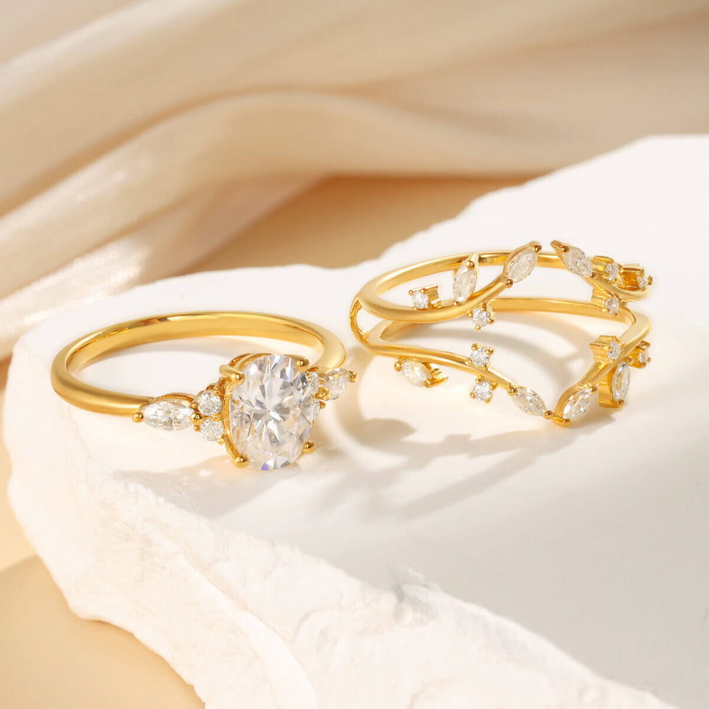 Oval Cut Moissanite Engagement Ring Set 18K Yellow Gold